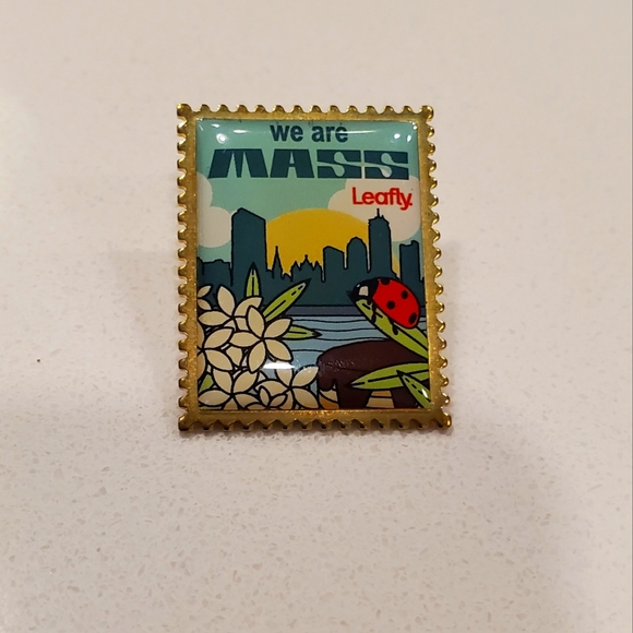 We are MASS Leafly tack pin - Picture 1 of 2